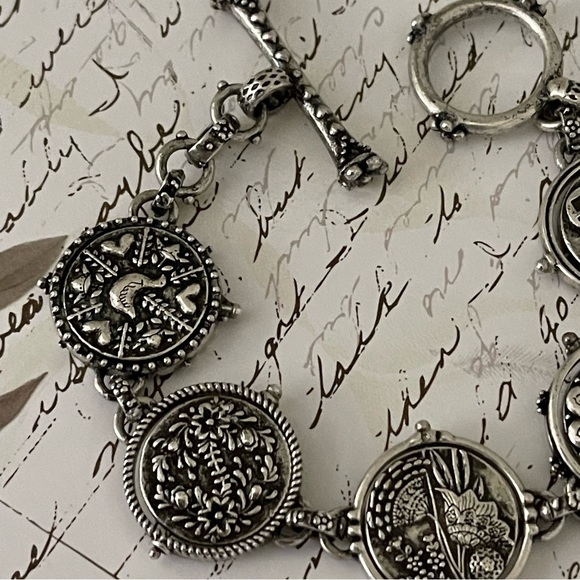 Lucky Brand Antique Silver Swivel Coin Toggle Bracelet - Picture 8 of 12